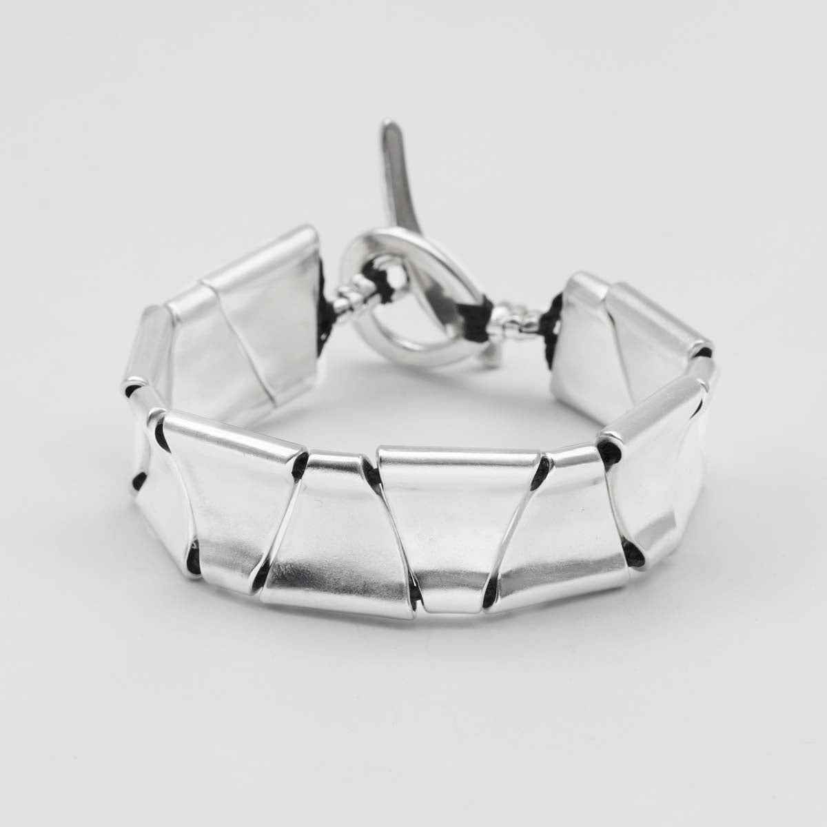 Jill Platnerジルプラトナー Thunderbird Bracelet Thunderbird – Jill Platner