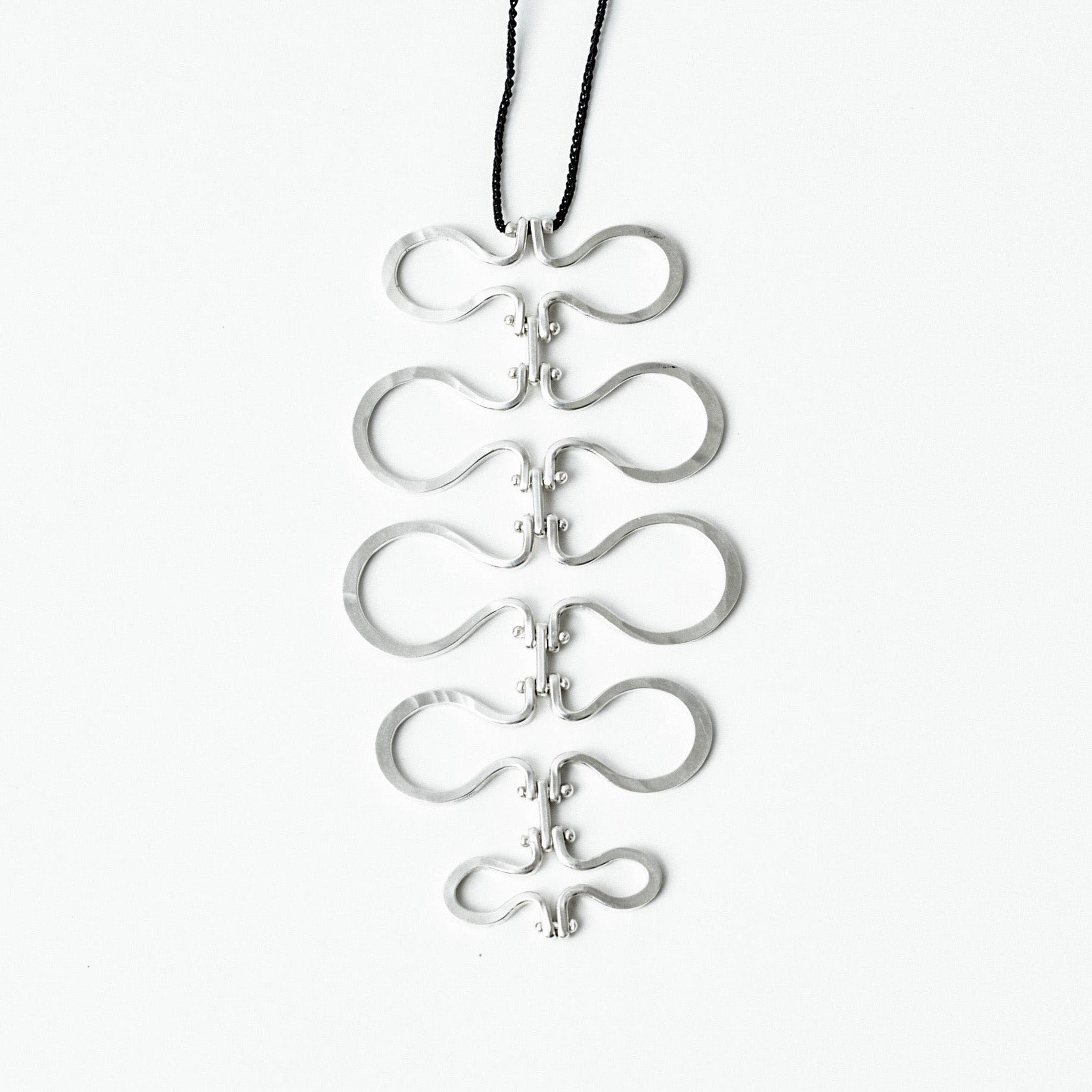 Carnival, long necklace – Jill Platner