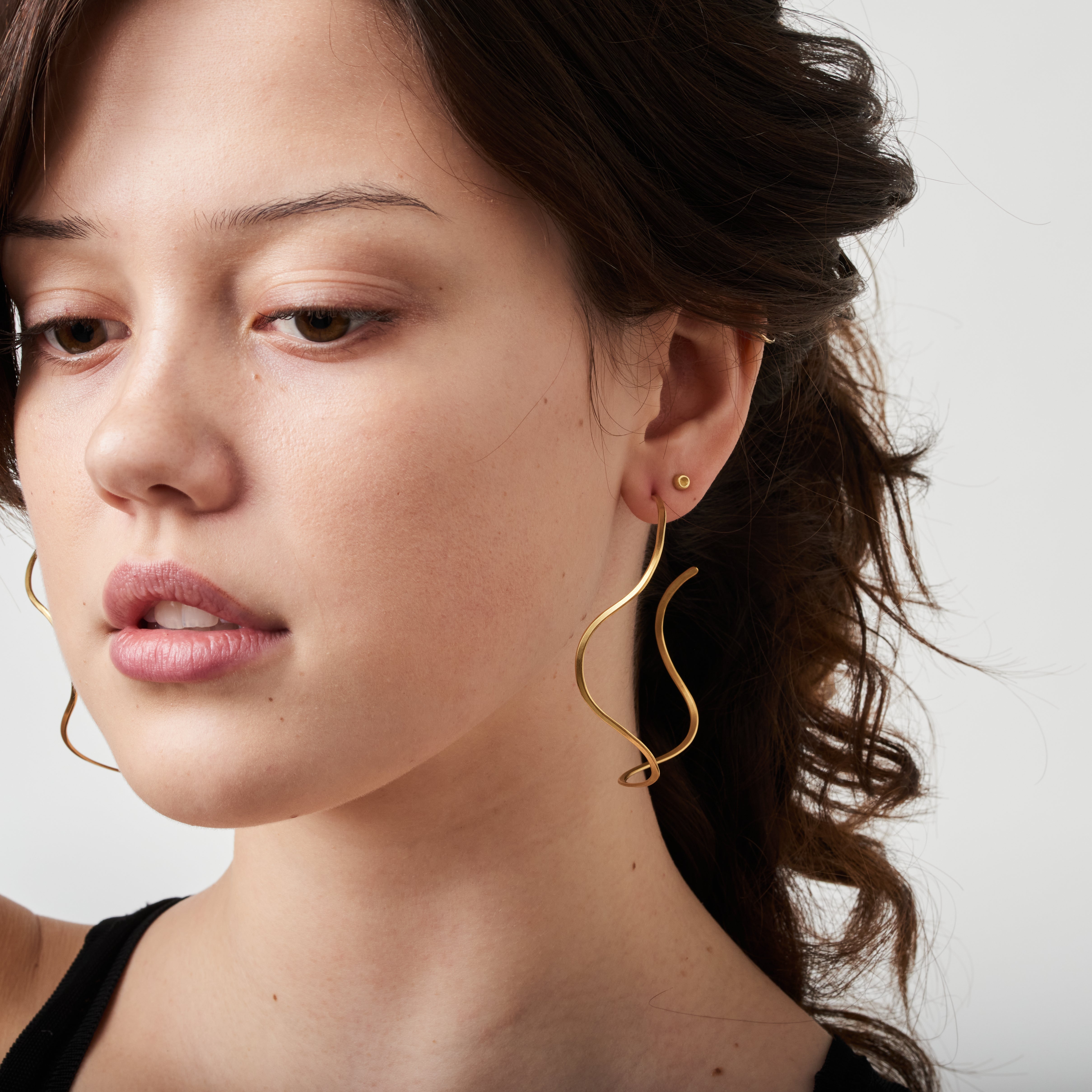 Wave Hoops, 19K Gold